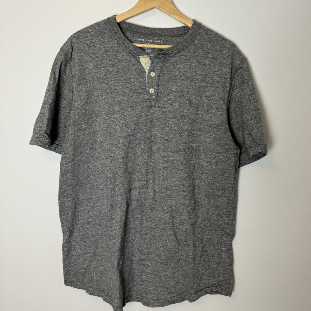 American eagle Henley T
